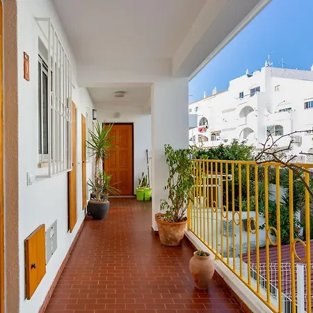 Typical T2 In W/ Balcony By Lovelystay * Albufeira
