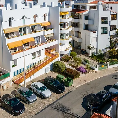 Typical T2 In W/ Balcony By Lovelystay Apartment