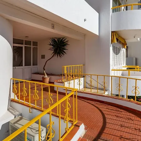 Typical T2 In W/ Balcony By Lovelystay Apartment Albufeira